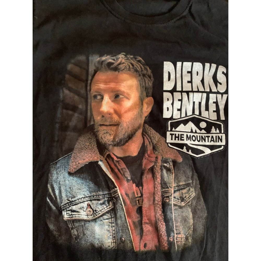 2018 DIERKS BENTLEY ROCKY MOUNTAIN HIGH TOUR CONCERT  T-SHIRT Small